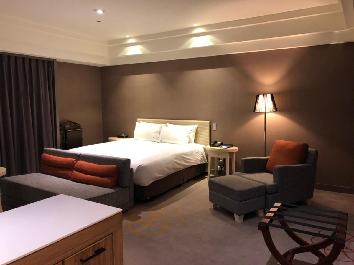 Hotel Royal Hsinchu Buitenkant foto Deluxe room